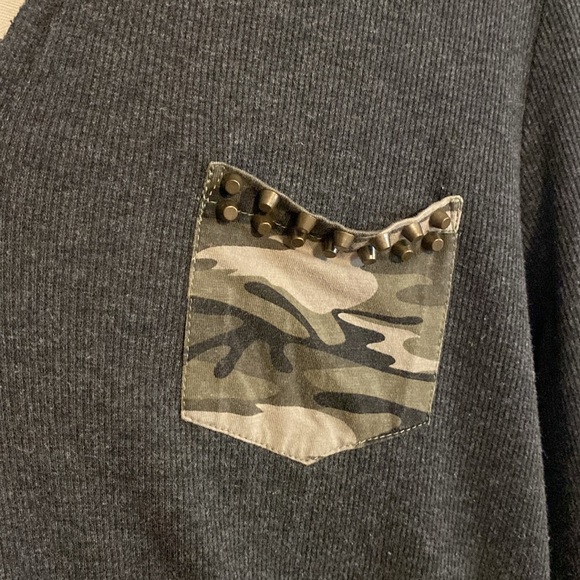 Ribbed Hooded Sweater - Picture 3 of 7